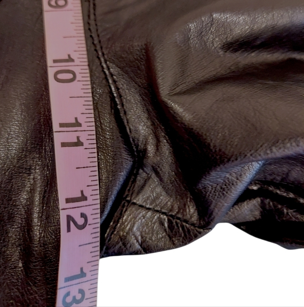Women's Black Straight Leg Pants - Picture 5 of 6